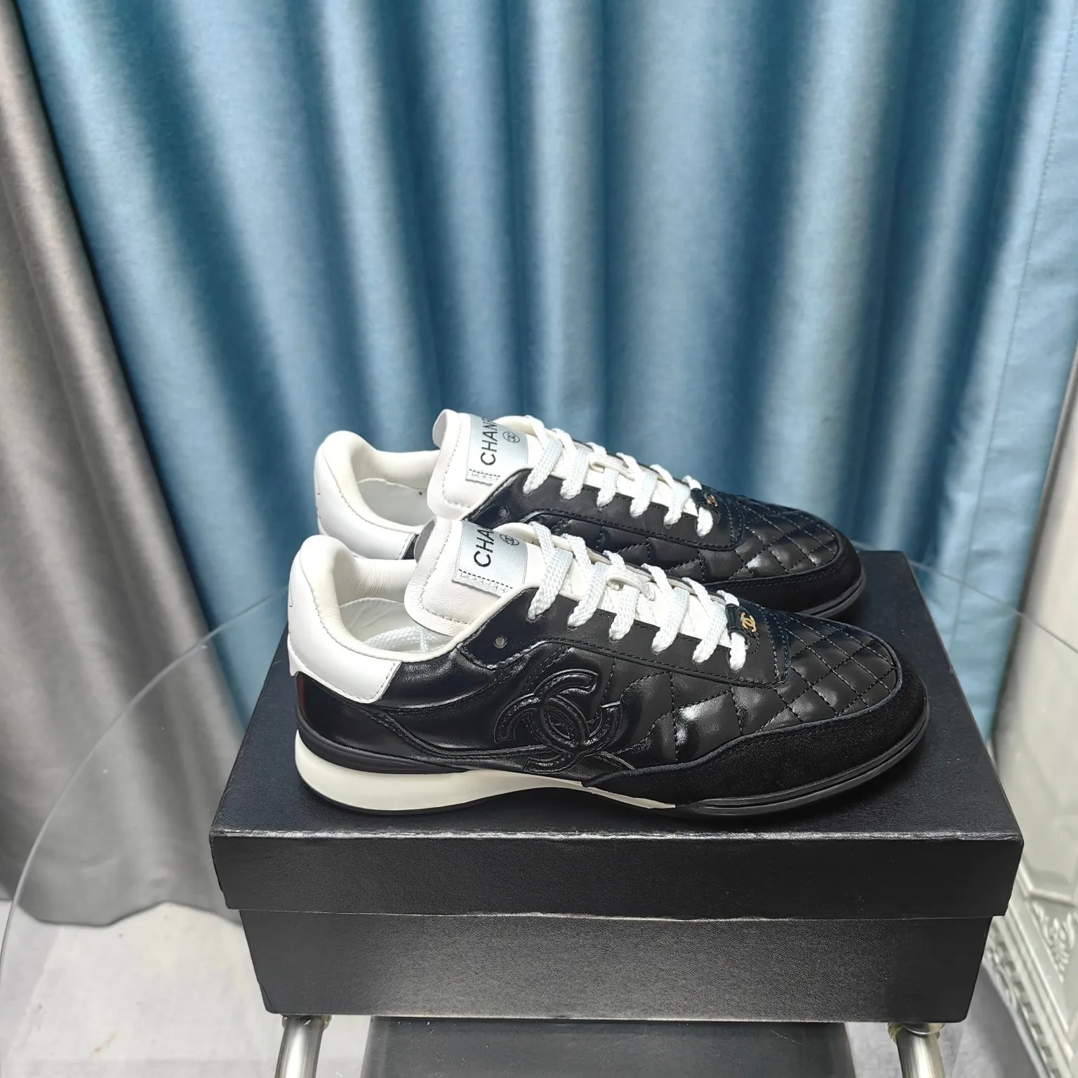 👟👟Ex-factory price 520👟👟 Women's Shoes Women's Clothing Chanel Chanel - 2024 Counter Top Casual Sports Shoes This classic design; the upper is electro-embroidered with a variety of techniques; the outsole is fashionable and sporty; it is extraordinary and incorporates a variety of color matching elements... The diversified mix and match is very beautiful and versatile, and can be used for leisure, fashion, sports and outdoor... ꫛꫀꪝ Go➫ Material: ❶The upper is made of: original imported mixed-breed sheep ❷The inner lining is made of: the original imported breathable sheepskin ❸The outsole is based on: original TPU outsole Special counter boutique packaging complete set for women 35–41